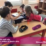 Çaste pune gjatë orës së gjuhës angleze në klasat e dyta