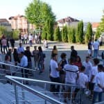 Aktivitet, atraksion, argëtim, në ditën e parë të mësimit në shkollën “Mileniumi i Tretë”