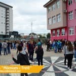 ERDHI SHTATORI I FYTYRAVE TË QESHURA