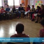 Në klasë me gjyshen, studiuesen e paepur të Gjuhës shqipe