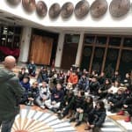 Ne, klasët e pesta, vizituam një prej institucioneve më të rëndësishme të vendit – Bibliotekën Kombëtare të Kosovës “Pjetër Bogdani”.