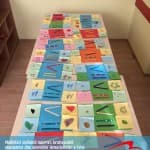 Nxënësit dallojnë ngjyrat, krahasojnë elementet dhe shprehin kreativitetin e tyre me duart e tyre të arta