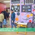 Shkolla “Mileniumi i Tretë” gëzon fëmijët e lagjes me dhurata për Vitin e Ri!